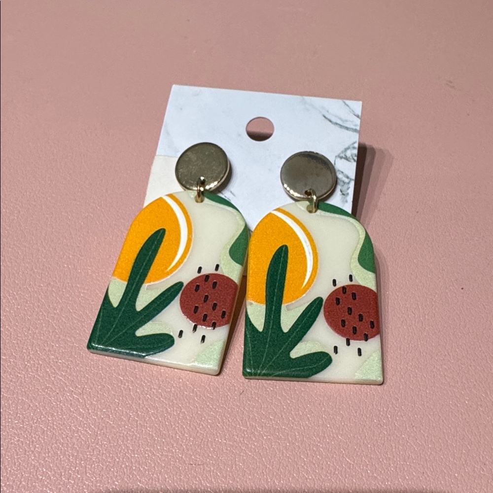 Geometric Arch Plant Earrings
